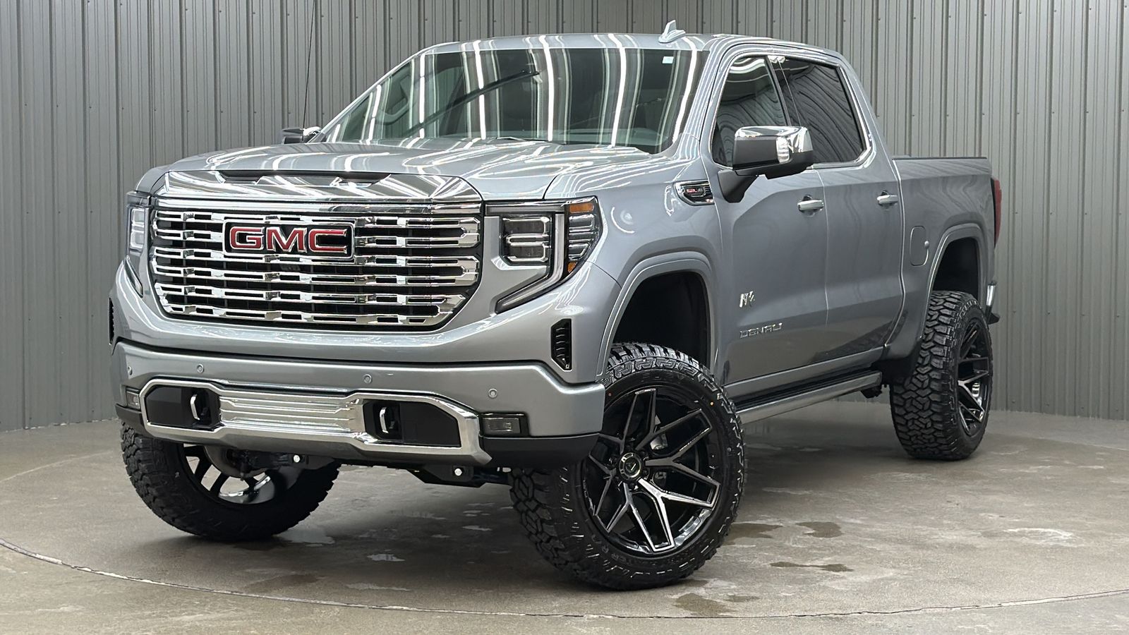 Lifted 2025 GMC Sierra 1500 Denali Reserve Short Bed w/ Tech & Sunroof