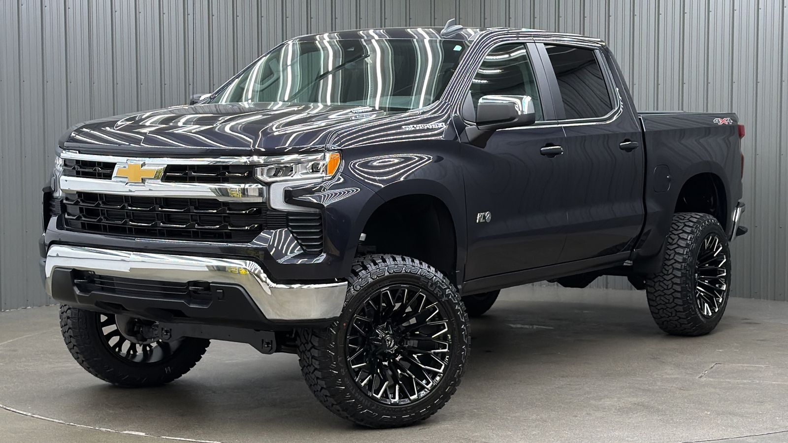 Lifted 2024 Chevrolet Silverado 1500 LT Short Bed