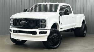 Lifted 2025 Ford F-450SD Platinum Long Bed FX4 w/ COLORMATCH, 773A & Moonroof