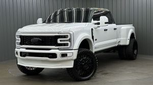 Lifted 2026 Ford F-450SD Platinum PLUS Long Bed w/ COLORMATCH, 773A & Moonroof