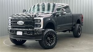 Lifted 2025 Ford F-250SD Platinum FX4 Short Bed w/ 703A & Moonroof