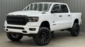 Lifted 2023 Ram 1500 Big Horn/Lone Star Night Edition Short Bed w/ Level B & 12'' Display