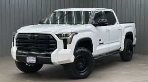 Lifted 2024 Toyota Tundra Hybrid Limited Short Bed w/ Limited Premium Pkg & Moonroof