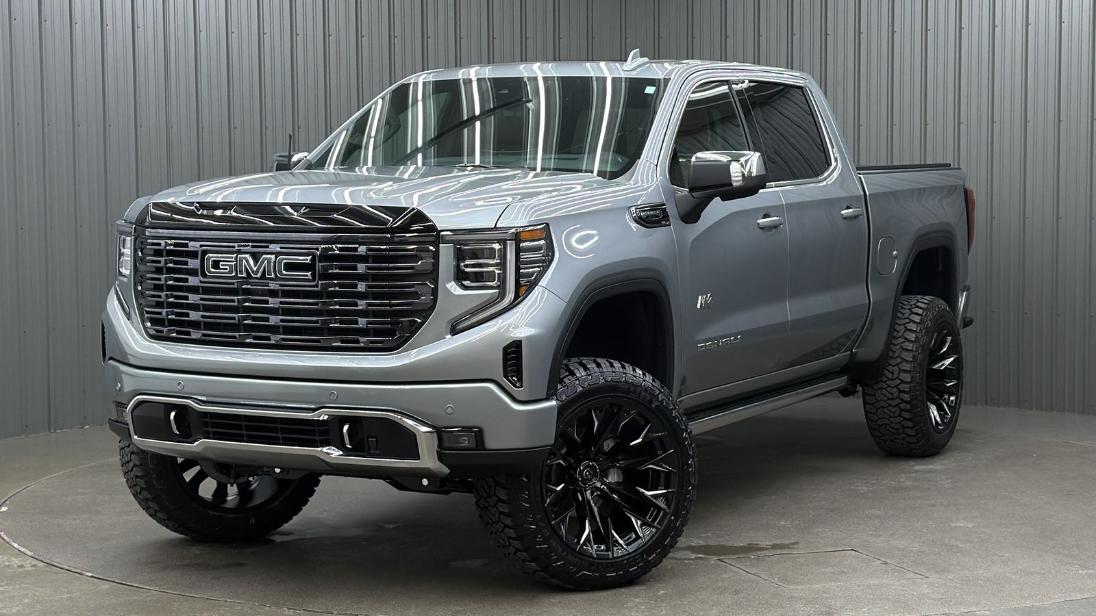 Lifted 2025 GMC Sierra 1500 Denali Ultimate Short Bed w/ Sunroof