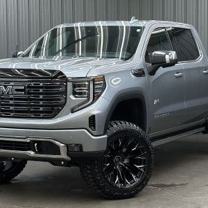 Lifted 2025 GMC Sierra 1500 Denali Ultimate Short Bed w/ Sunroof