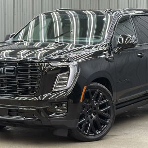 2025 GMC Yukon Denali Ultimate w/ COLORMATCH, Night Vision & Sunroof