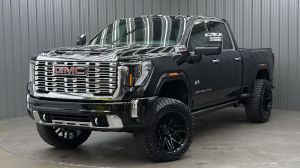 Lifted 2025 GMC Sierra 3500HD Denali Reserve Short Bed w/ Power Steps, Tech & Sunroof