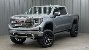 Lifted 2026 GMC Sierra 1500 Denali Reserve Short Bed w/ Tech & Sunroof