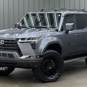 Lifted 2026 Lexus GX 550 Premium+ w/ Cold Weather, Heads-Up & Sunroof