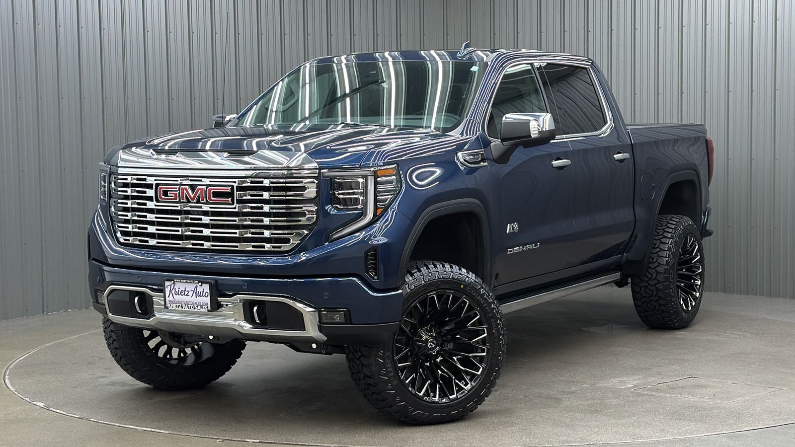 Lifted 2023 GMC Sierra 1500 Denali Reserve Short Bed w/ Tech & Sunroof