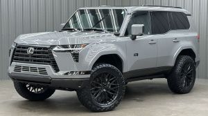 Lifted 2026 Lexus GX 550 Luxury+ w/ Cold Weather, Heads-Up & Sunroof