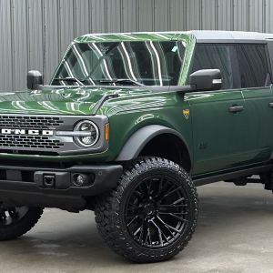 Lifted 2025 Ford Bronco Badlands w/ 334A Lux, Sasquatch & Hard Top