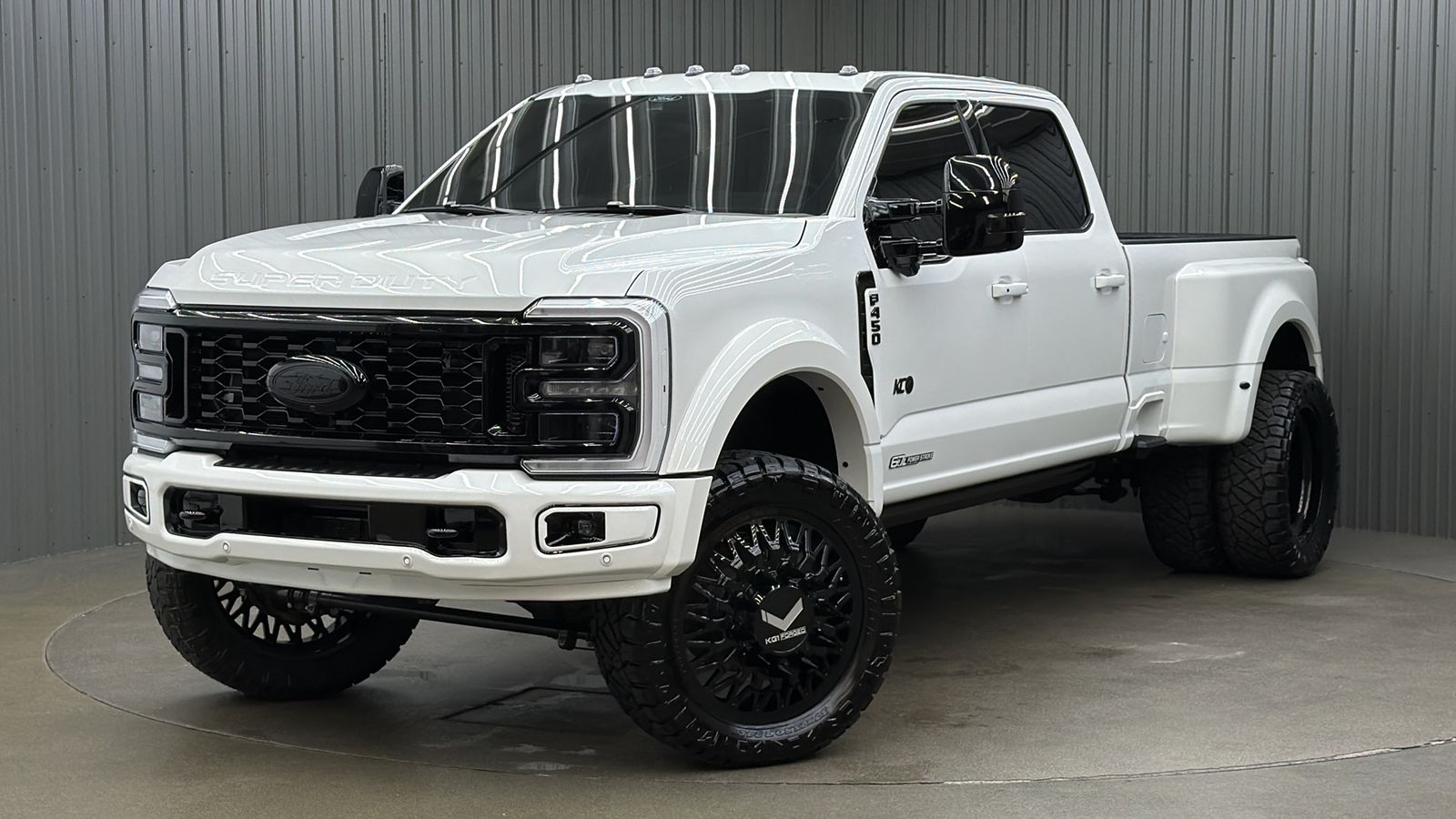 Lifted 2026 Ford F-450SD Platinum PLUS long Bed w/ 773A & Moonroof