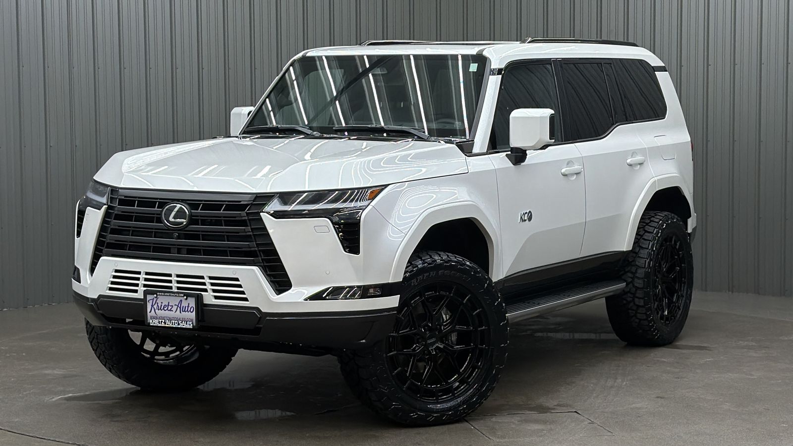 Lifted 2025 Lexus GX 550 Premium+ w/ Heads Up, Traffic Jam Assist & Sunroof