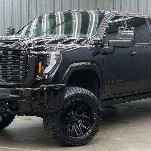 Lifted 2026 GMC Sierra 2500HD Denali Reserve Short Bed w/ COLORMATCH, Tech & Sunroof