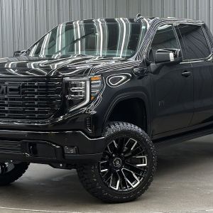 Lifted 2025 GMC Sierra 1500 Denali Ultimate Short Bed w/ COLORMATCH & Sunroof