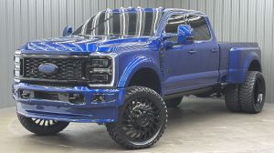 Lifted 2026 Ford F-450SD Platinum PLUS FX4 Long Bed w/ COLORMATCH, 773A & Moonroof