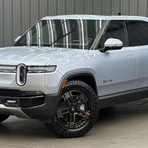 2025 Rivian R1T Adventure Dual Motor Standard Pack