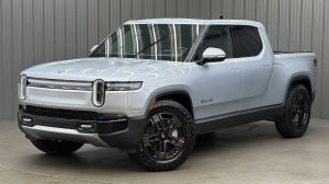 2025 Rivian R1T Adventure Dual Motor Standard Pack