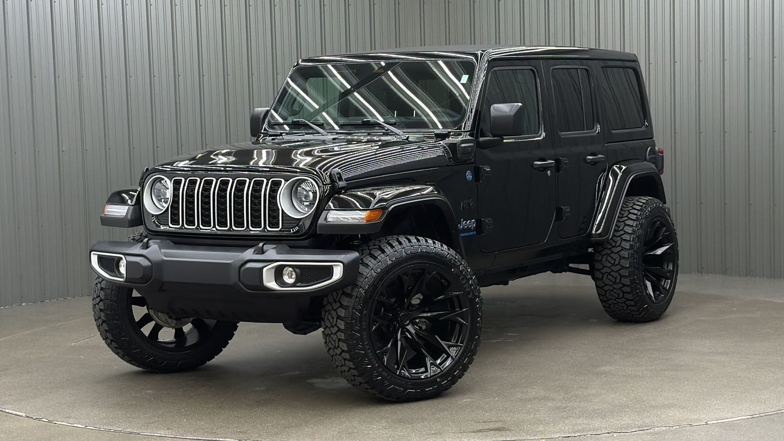 Lifted 2025 Jeep Wrangler Sahara 4xe w/ Active Safety & Sky Top