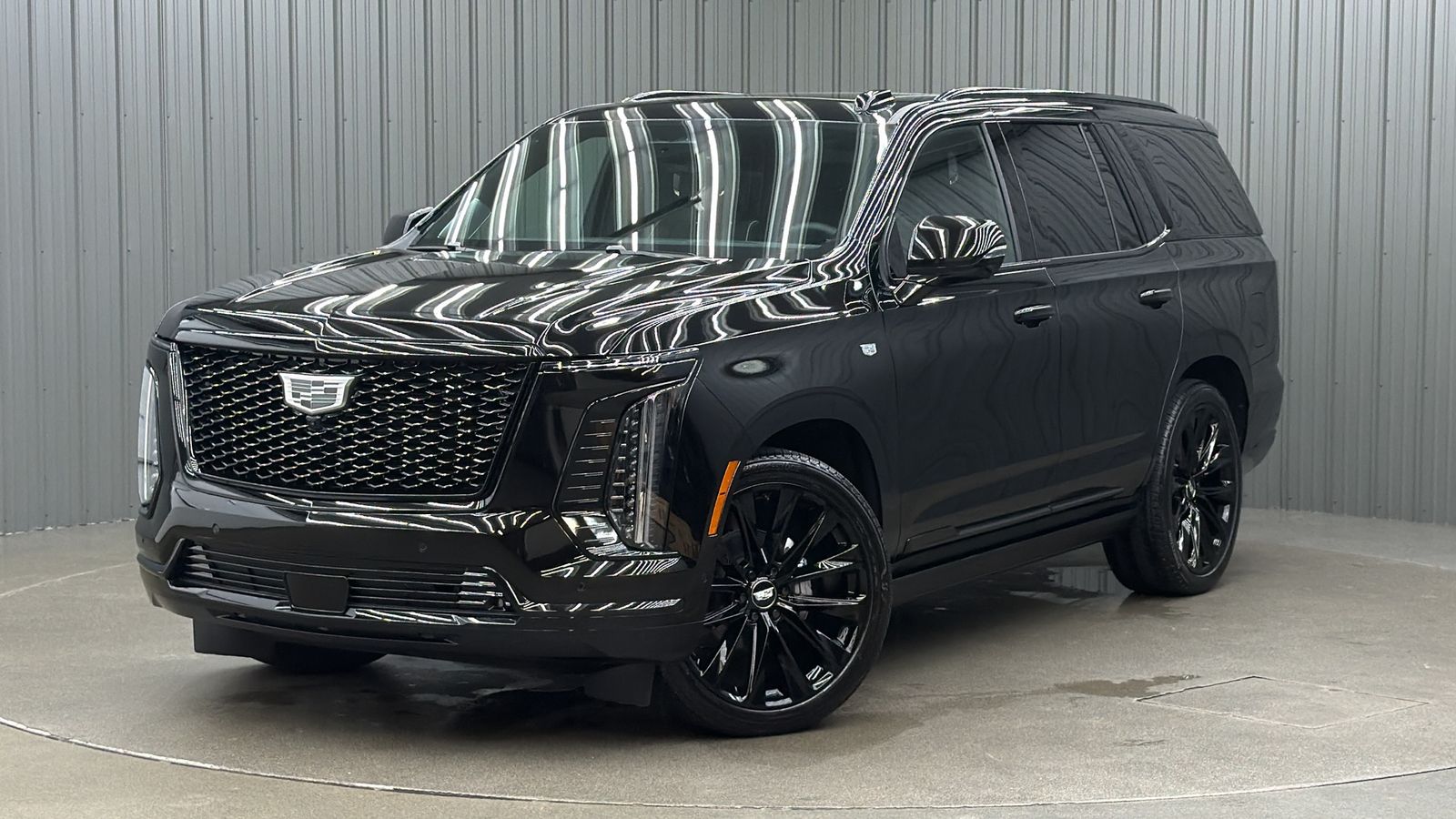 2026 Cadillac Escalade Platinum Sport w/ Onyx Pkg, Cooled Console & Sunroof