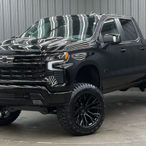Lifted 2026 Chevrolet Silverado 1500 LT Trail Boss Premium Pkg Short Bed w/ Dark Appearance & Sunroof