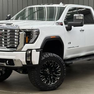 Lifted 2025 GMC Sierra 3500HD Denali Reserve Short Bed w/ Tech & Sunroof