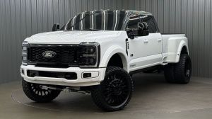 Lifted 2026 Ford F-450SD Platinum PLUS FX4 Long Bed w/ COLORMATCH, 773A & Moonroof