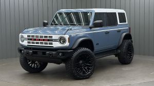 Lifted 2025 Ford Bronco Heritage Edition w/ Hard Top