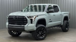 2024 Toyota Tundra SR5 Premium Short Bed w/ Convenience Pkg