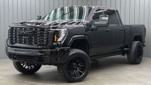 Lifted 2026 GMC Sierra 2500HD Denali Reserve Short Bed w/ COLORMATCH, Tech & Sunroof