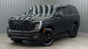 2026 GMC Yukon Denali w/ COLORMATCH, Power Steps & Sunroof