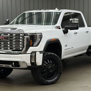 Lifted 2026 GMC Sierra 3500HD Denali Reserve Long Bed w/ Tech & Sunroof