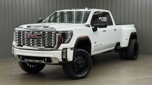 Lifted 2026 GMC Sierra 3500HD Denali Reserve Long Bed w/ Tech & Sunroof