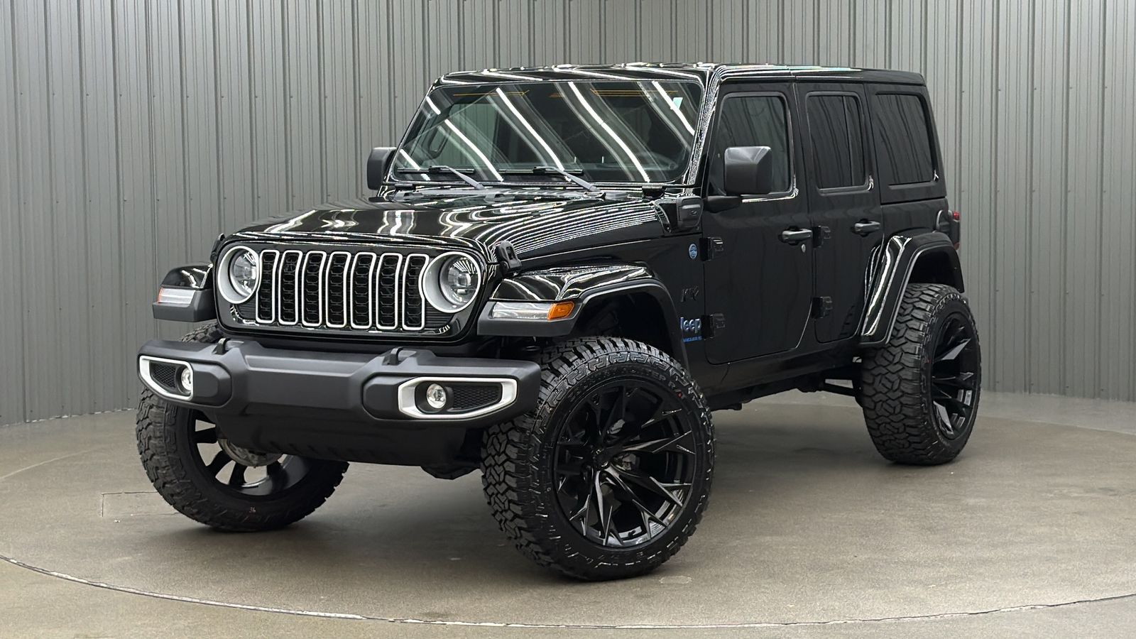 Lifted 2025 Jeep Wrangler Sahara 4xe w/ Active Safety & Hard Top
