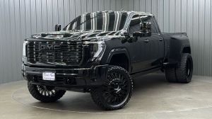 Lifted 2026 GMC Sierra 3500HD Denali Ultimate Long Bed w/ COLORMATCH & Sunroof