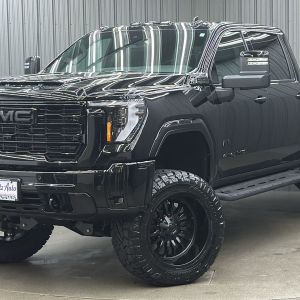 Lifted 2026 GMC Sierra 2500HD AT4 Preferred Pkg Short Bed w/ COLORMATCH & Sunroof