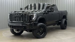 Lifted 2026 GMC Sierra 2500HD Denali Ultimate Short Bed w/ COLORMATCH & Sunroof