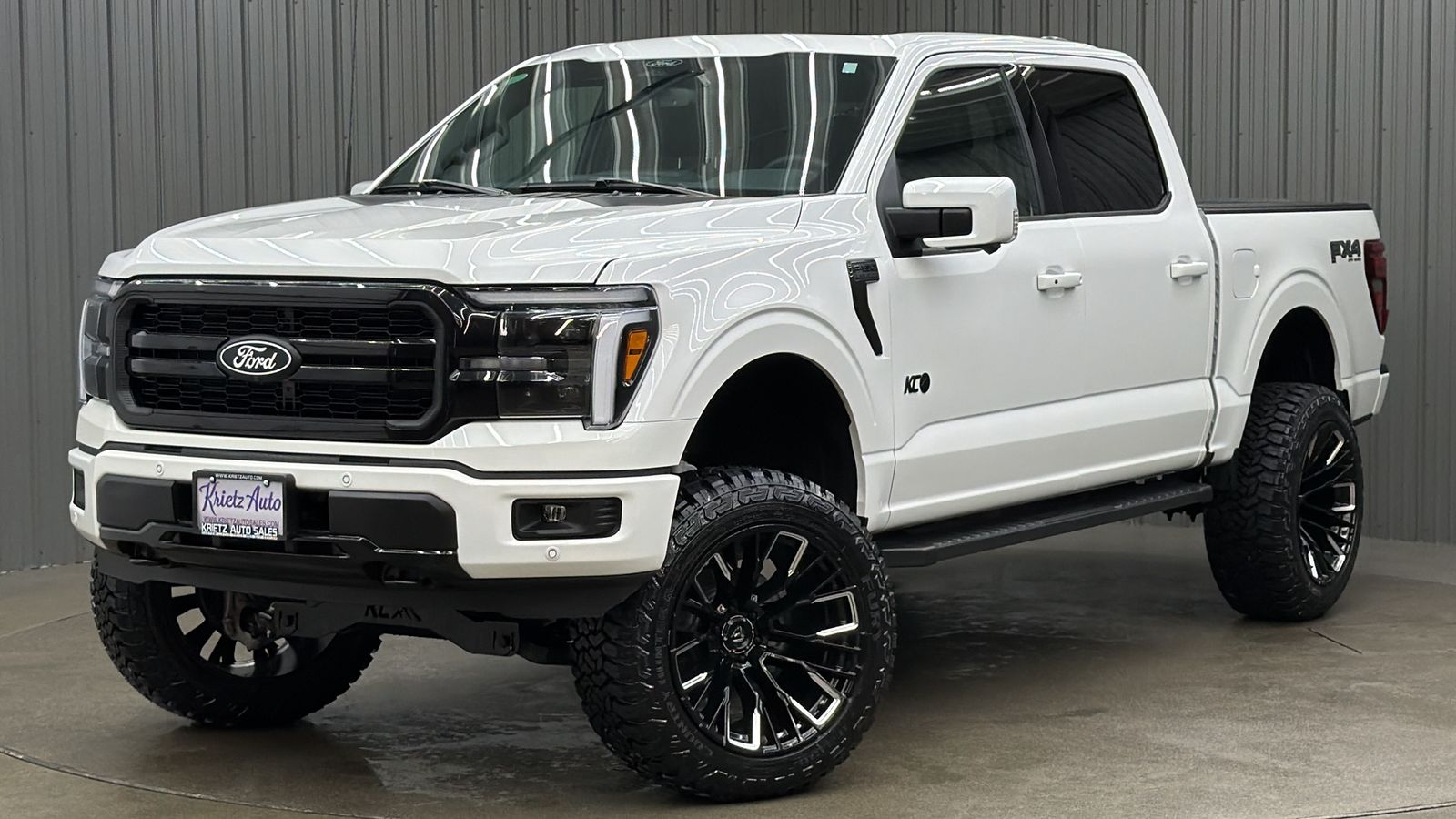 2026 Ford F-150 Lariat 4x4 SuperCrew 145 in's photo