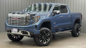 Lifted 2024 GMC Sierra 1500 Denali Short Bed w/ Tech & Sunroof