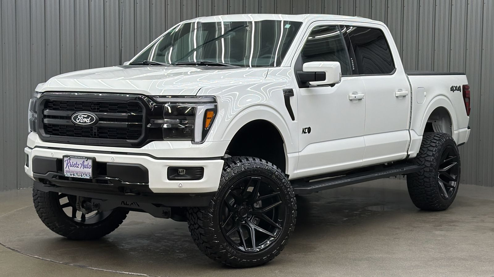 2026 Ford F-150 Lariat 4x4 SuperCrew 145 in's photo