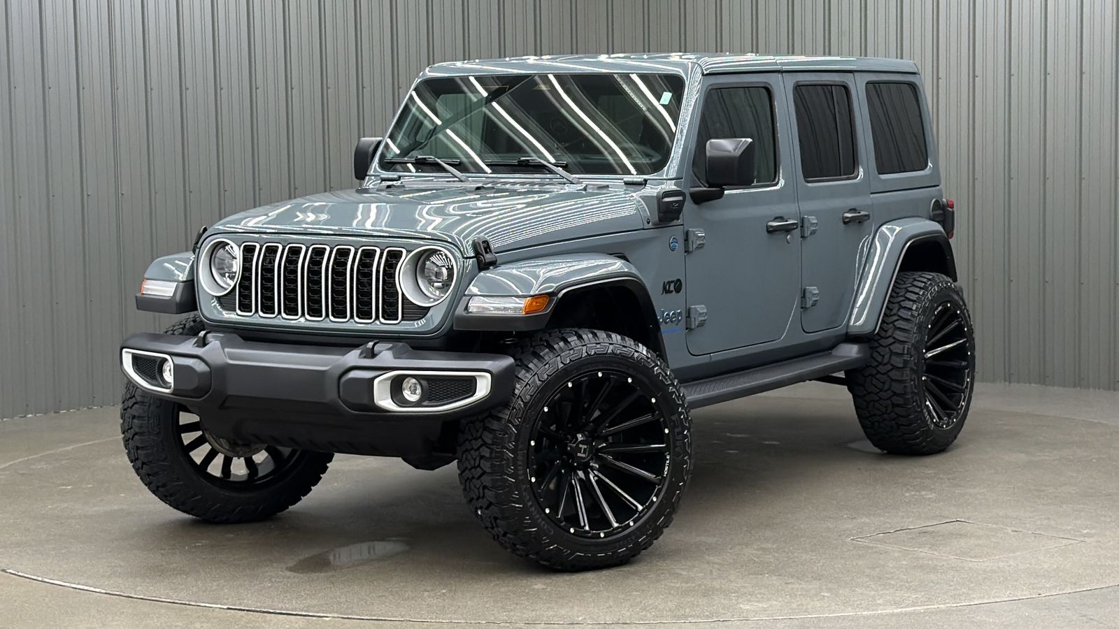2025 Jeep Wrangler 4xe's photo