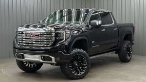 Lifted 2026 GMC Sierra 1500 Denali Reserve Short Bed w/ Tech & Sunroof