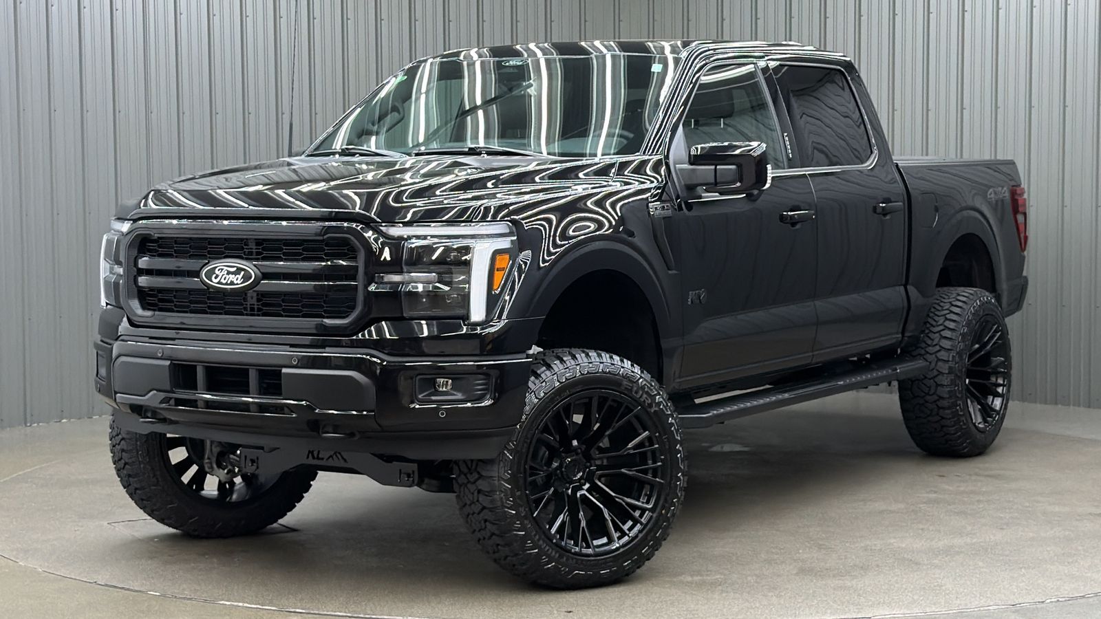 2026 Ford F-150 Lariat 4x4 SuperCrew 145 in's photo