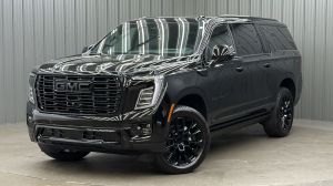 2026 GMC Yukon XL Denali w/ COLORMATCH, Power Steps & Sunroof