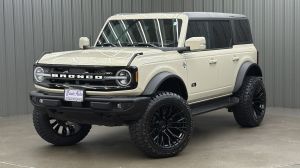 Lifted 2025 Ford Bronco Outer Banks w/ 314A, Sasquatch & Hard Top