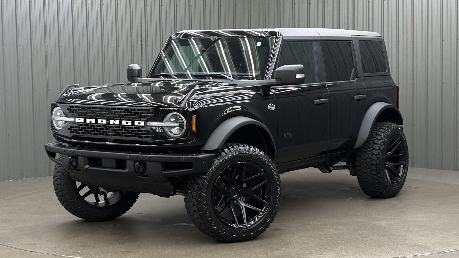 2024 Ford Bronco Wildtrak 4x4's photo