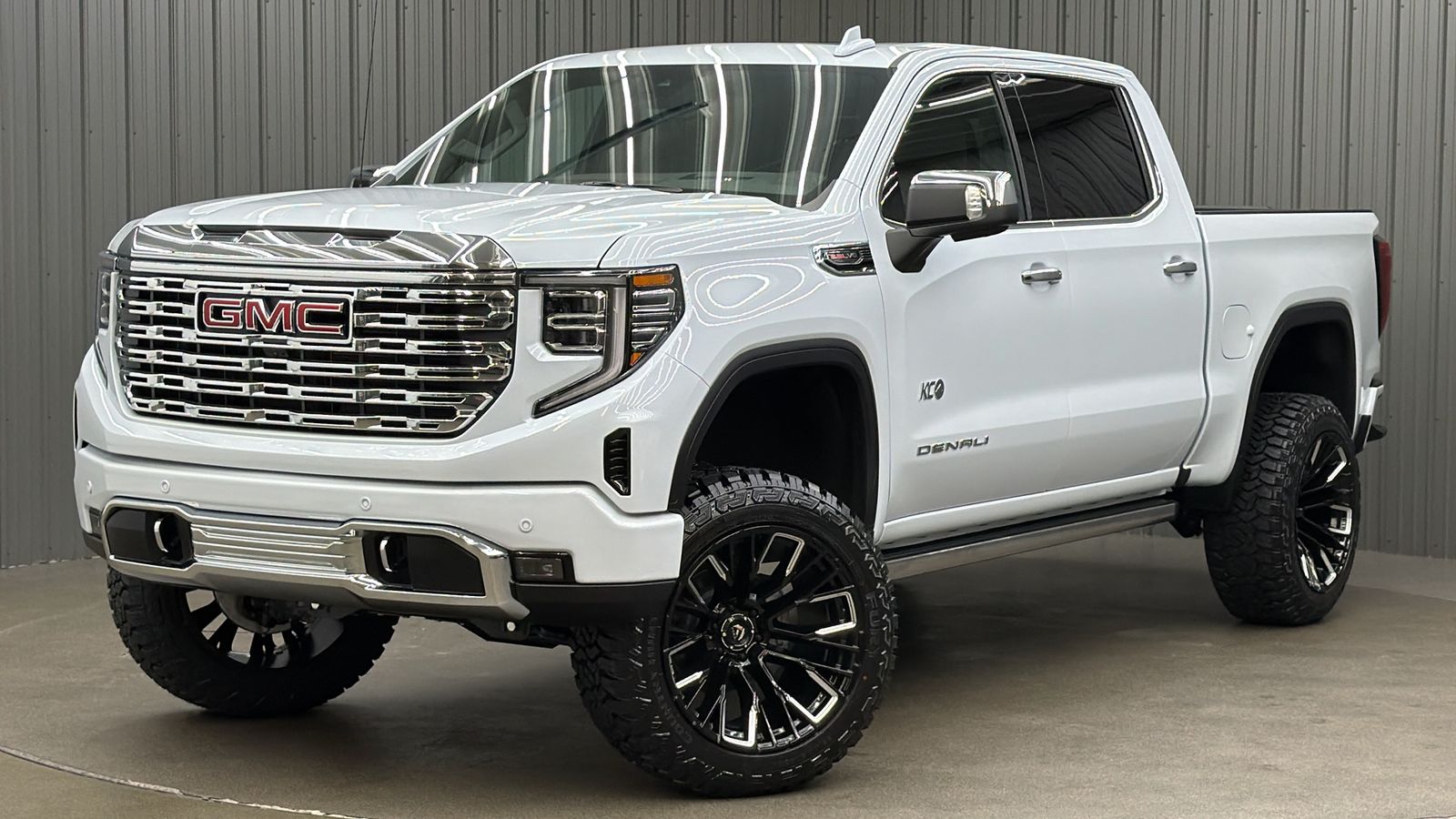 2026 GMC Sierra 4WD Crew Cab Short Box Denali's photo