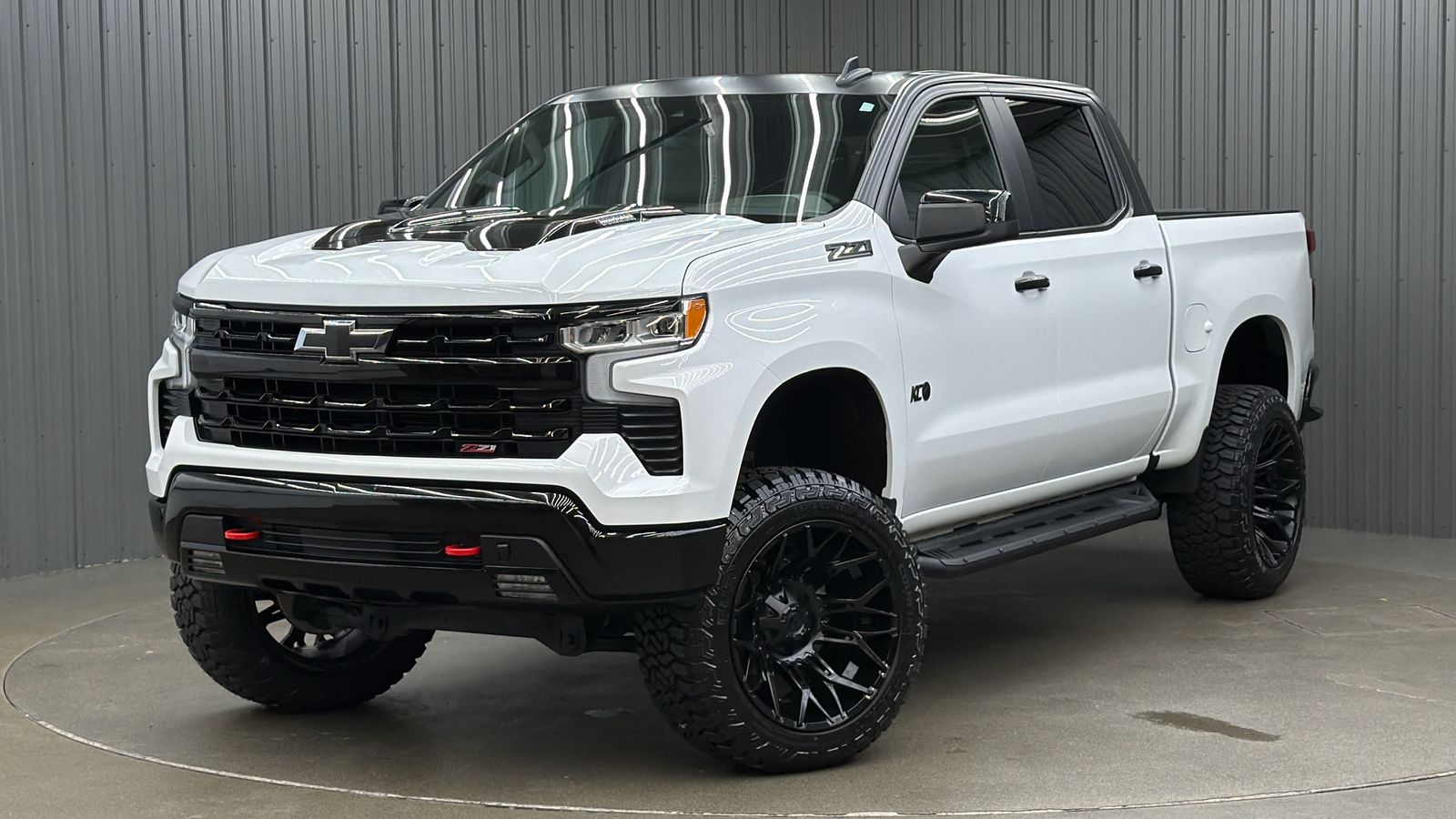 2024 Chevrolet Silverado 1500 LT Trail Boss 4X4 Crew Cab Standard Box's photo