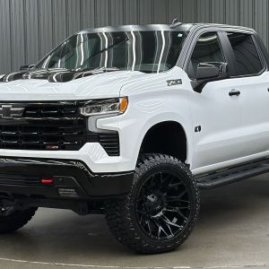 Lifted 2024 Chevrolet Silverado 1500 LT Trail Boss Short Bed w/ Convenience 2 & Sunroof